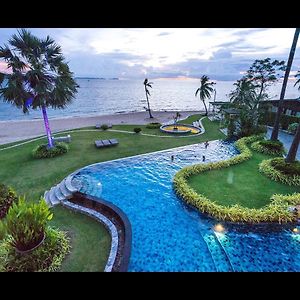 The Palm Beach Front