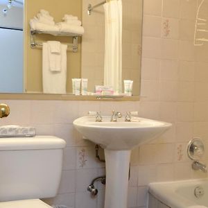 Suite à 2 Chambres à Coucher