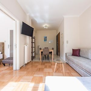 Victoria Familia Apartments