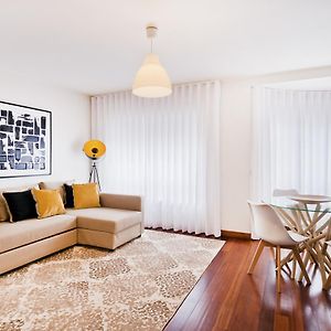 BmyGuest - Central Garage Apartment