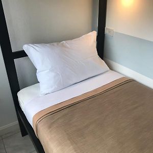 Chambre Juste Pour Hommes Dortoir