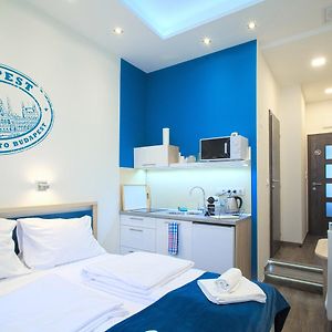 Studio Petite Lit Queen-Size