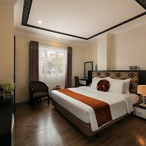 Serenity Diamond Hotel