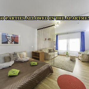 Appartement à 2 Chambres à Coucher