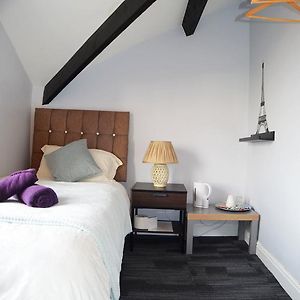 Chambre Petite Simple