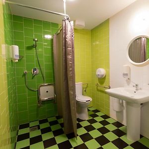 Dormitory Room Mixed