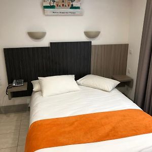 Chambre Double avec Accès aux Personnes Handicapées
