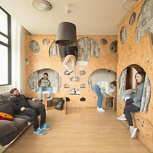 Dormitory Room Mixed