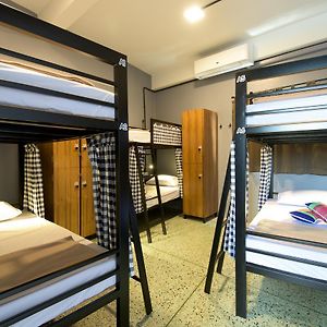 Dormitory Room Mixed