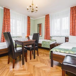 Chambre Triple de Base