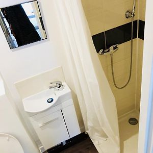 Private Bathroom Quadruple Room