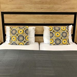 Chambre Standarde Lit Queen-Size
