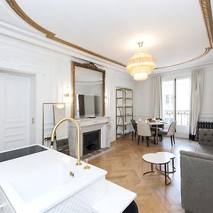 Champs Elysées - Lincoln Appartements