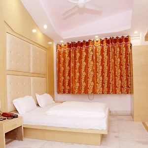 Friends Hostel By Backpackers Heaven- New Delhi Railway Station - Paharganj