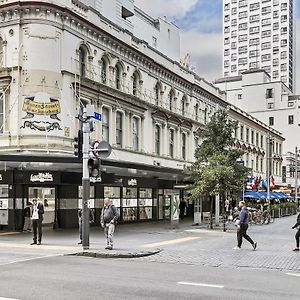 Queen Street Backpackers