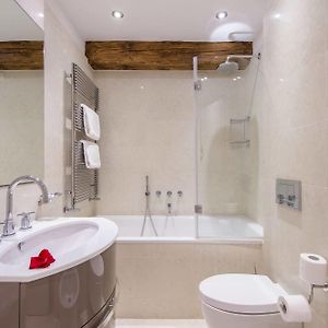 Appartement de Luxe à 1 Chambre à Coucher