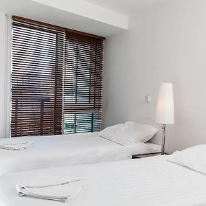 Appartement à 3 Chambres à Coucher