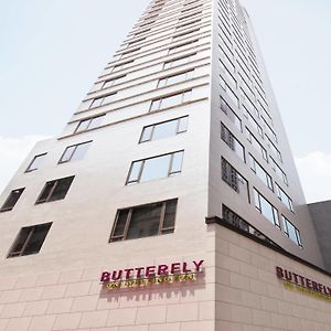 Butterfly on Wellington Boutique Hotel Central