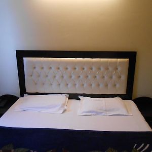 Chambre Exécutive Lit King-Size
