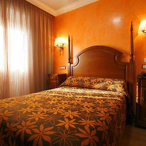 Chambre Lit Queen-Size