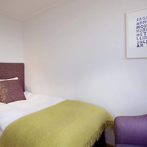 Chambre Compacte Simple