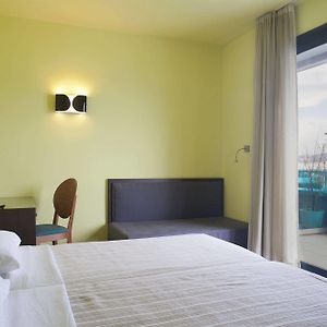 Chambre Exécutive Lit King-Size