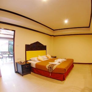 Suite à 1 Chambre à Coucher Lit King-Size