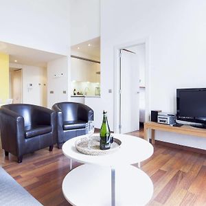 Appartement à 2 Chambres à Coucher