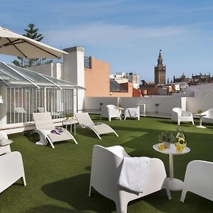 Suites Sevilla Plaza