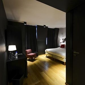 Chambre de Luxe Côté Piscine Lit King-Size