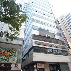 Ekonomy Hotel Myeongdong Central