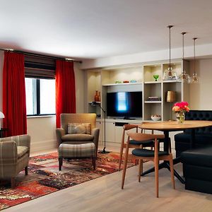 Appartement de Luxe à 2 Chambres à Coucher