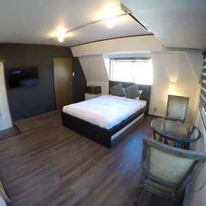 Studio Standarde Lit King-Size