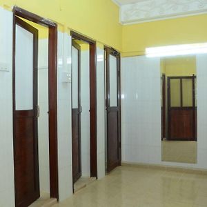 Dormitory Room Mixed