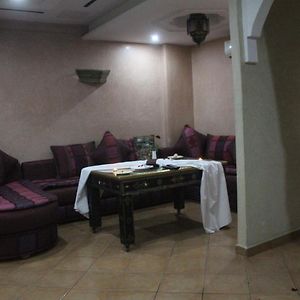 Appartement à 2 Chambres à Coucher