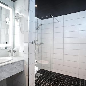 Chambre Standarde Lit Queen-Size
