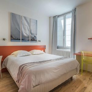 Chambre Moyenne Lit King-Size