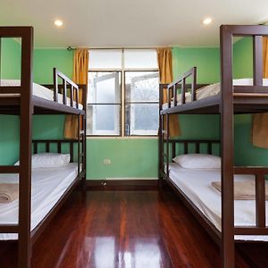 Dormitory Room Mixed