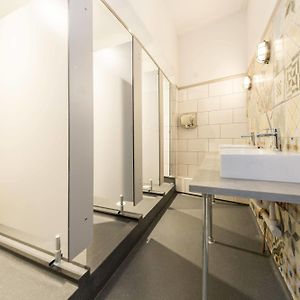 Chambre Juste Pour Femmes Dortoir
