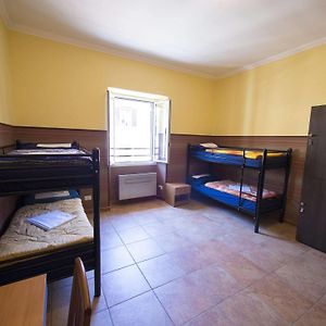 Dormitory Room Mixed