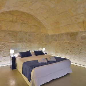One-Bedroom Ground Floor Apartment
