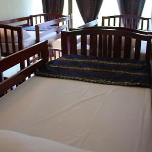 Chambre Juste Pour Hommes Dortoir