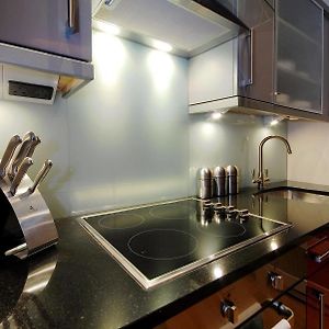 Appartement Grand à 1 Chambre à Coucher
