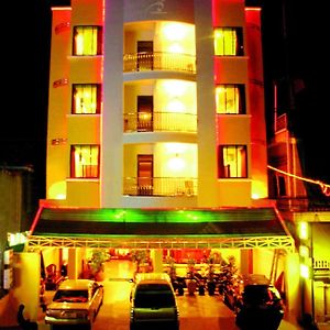 Star Wood Inn