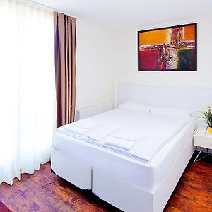 Suite Apartments By Livingdowntown