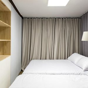 Appartement à 3 Chambres à Coucher