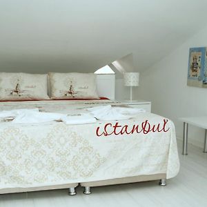 Chambre Mansardée Lit King-Size