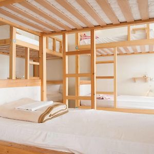Dormitory Room Mixed