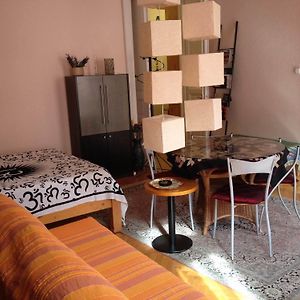Appartement à 3 Chambres à Coucher