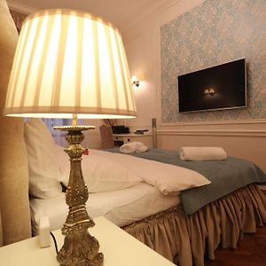 Appartement de Luxe à 2 Chambres à Coucher